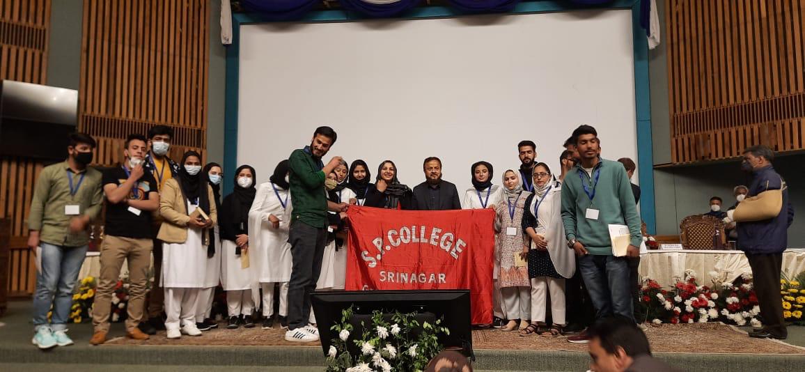 Image from the supplied Taleem-o-Tarbiyat photo collection, photo 49